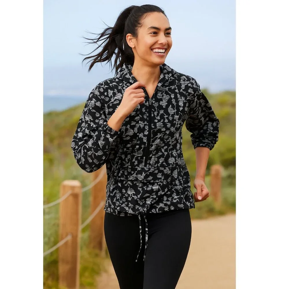 J. Jill FIT black floral on the go windbreaker water repellent hooded Large